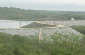 Açude Trussu poderá sangrar pela terceira vez em sua história; FUNCEME registra chuva de 44 mm em Iguatu