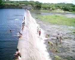 Açude Muquém é o quinto a sangrar em 2012