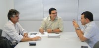 Presidente da Cogerh reúne-se com empresários e produtores de tilápia