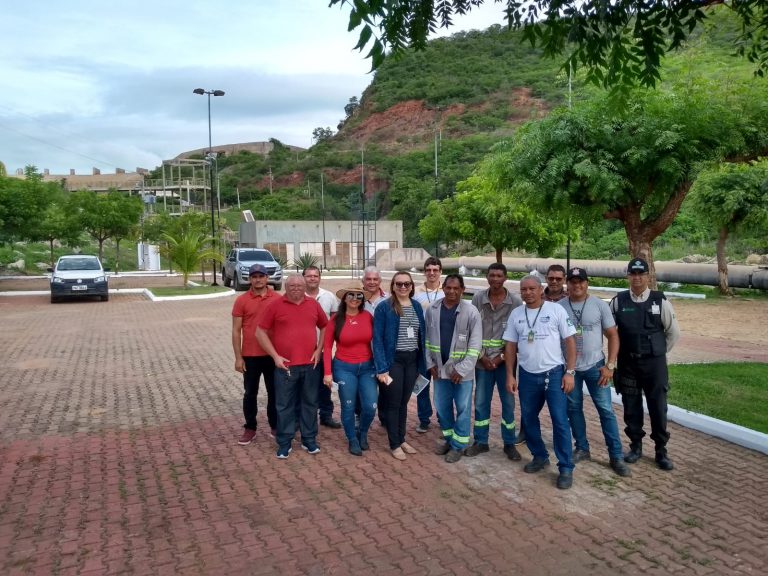 Membros do CSBHAJ e COGERH realizam visita ao açude Orós